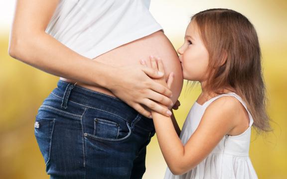 進(jìn)口恒溫恒濕空調(diào)機(jī)與傳統(tǒng)空調(diào)機(jī)對比介紹【選購指南】