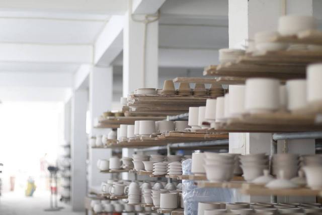 這臺烘干機，可干衣、烘鞋、除螨、除濕，一機4用，實用率超高